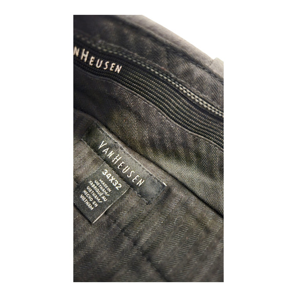 Van Heusen Men's Size 34X32 Gray Pants - Picture 4 of 10